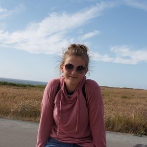 Meet your Posher, Julia